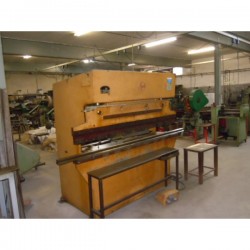 AJIAL 25 Tn Bending Machine. - Press brakes
