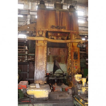 Presse à découper nouveau modèle VORONEZH 4000t URSS