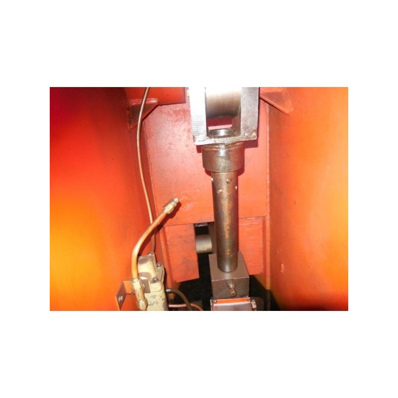 Prensa troqueladora KB 8338 630t  BARNAUL