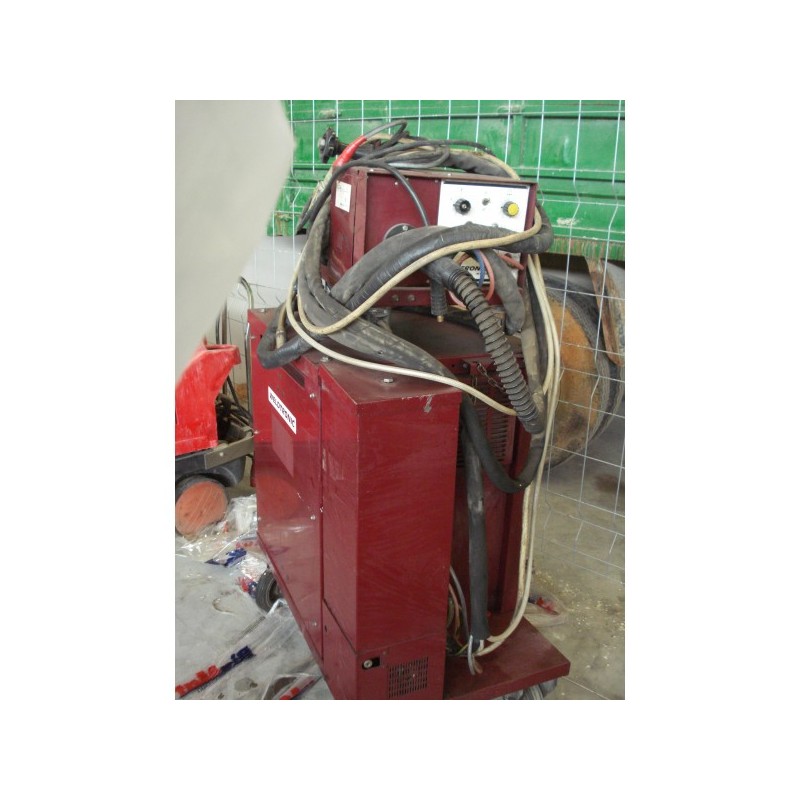 MAQUINA SOLDADORA