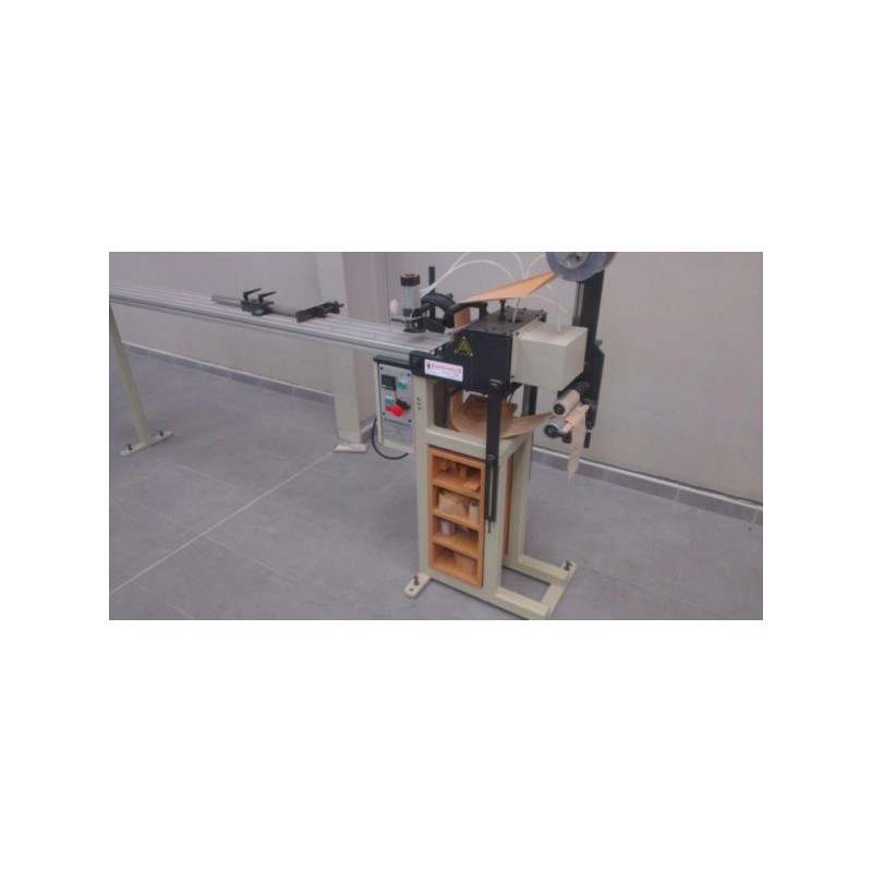 Máquina estampadora en caliente de testas de molduras marca BIKAIN Mod. ECR 2