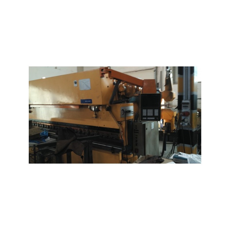Plegadora AJIAL CNC 3200P