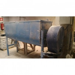 FABRICATION DE PEINTURES ET PRODUITS EN POUDRE - Machinerie chimico-pharmaceutique