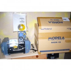 Roland MODELA MDX15 - Özel freze makineleri
