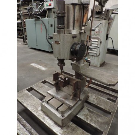 NEUMATIC BENCHTOP PRESS