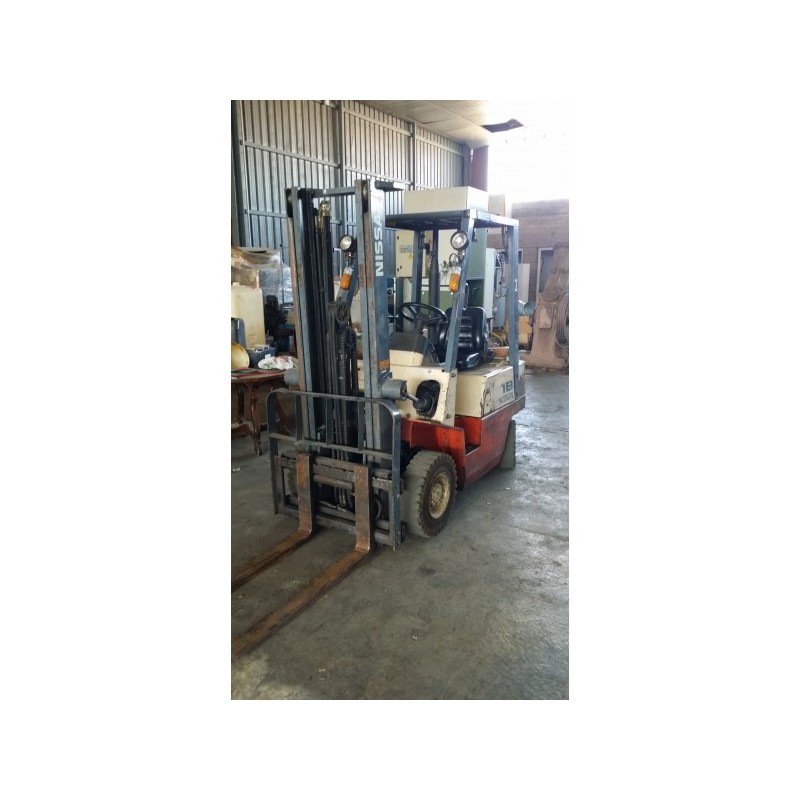 CARRETILLA ELEVADORA NISSAN