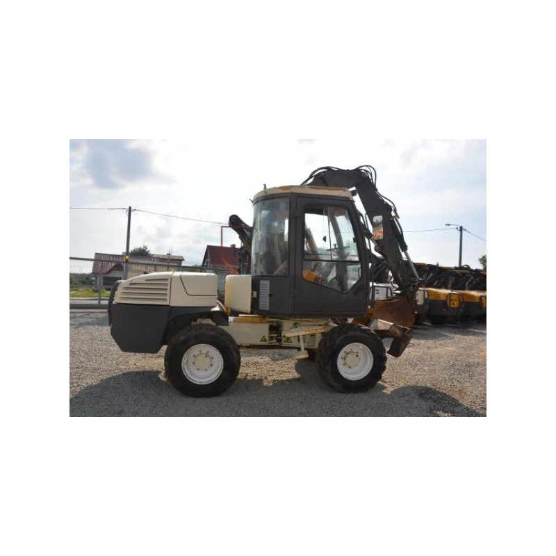 Mecalac 12 MSX 2004