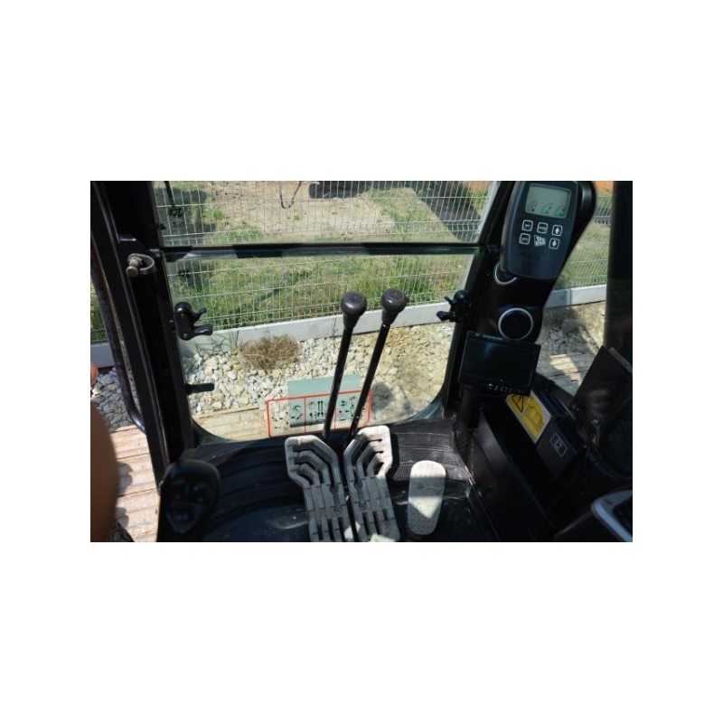 excavadora oruga JCB JS 210 LC 2011