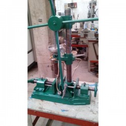VULCANO INYETTORE MANUALE MARCA VULCANO 60 gr. - Stampaggio a iniezione di materie plastiche