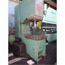 GOODSENECK HİDROLİK 120 - Kuğu boyunlu hidrolik presler