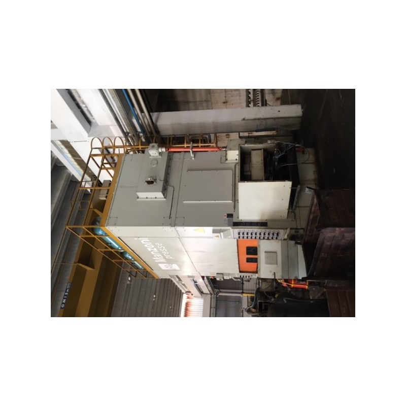 Pressa Manzoni 630 ton con piano estraibile 