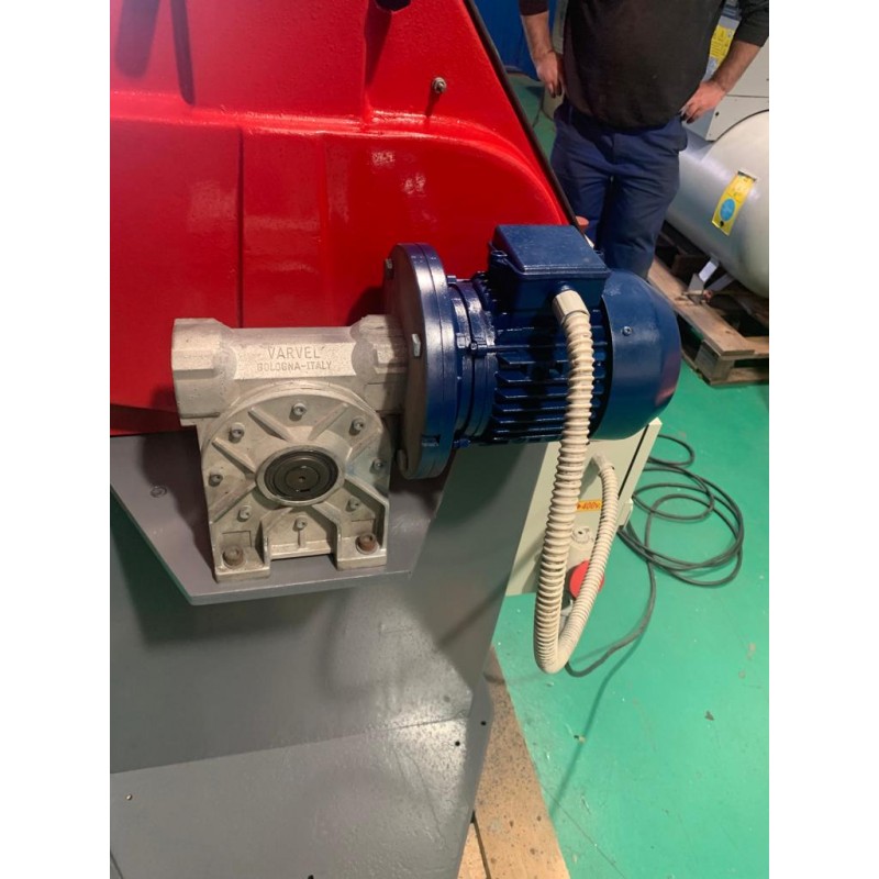 CURVADORA DE PERFILES FAT CFE-400