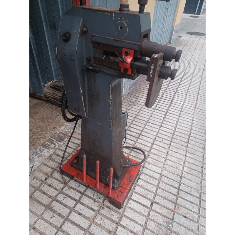 Bordonadora Marca CMZ modelo CM7RZ 
