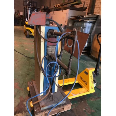 Dot machine