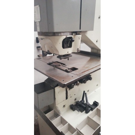STANZENMASCHINE MARKE DURMA MODELL IW 80BTD