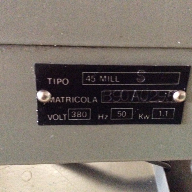 Retestadora de aluminio marca COMALL mod